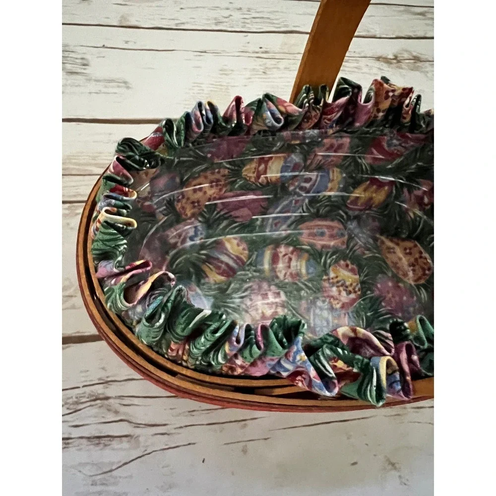 VTG Longaberger Handwoven Basket Brown Red Green Easter Liner 1997 7.5in